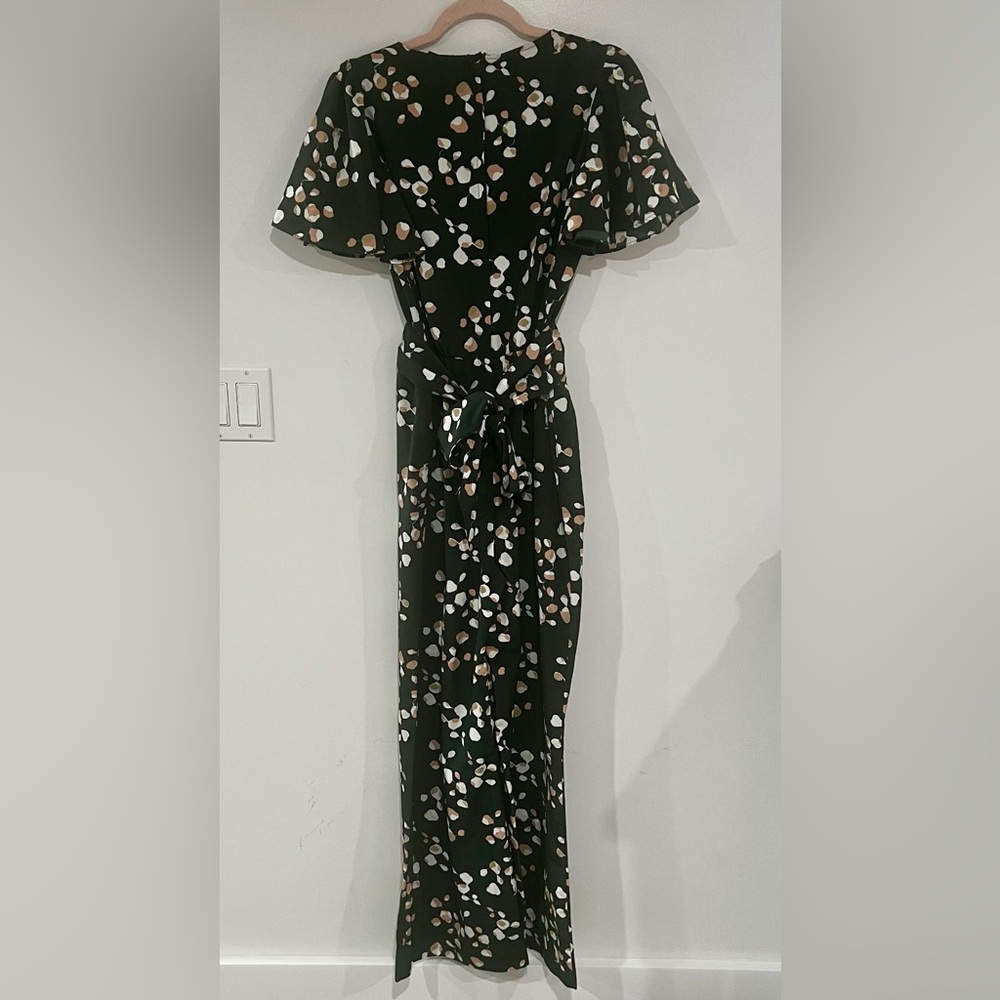 H&M Green Floral V-Neck Jumpsuit Women’s Sz 8 - Picture 2 of 8